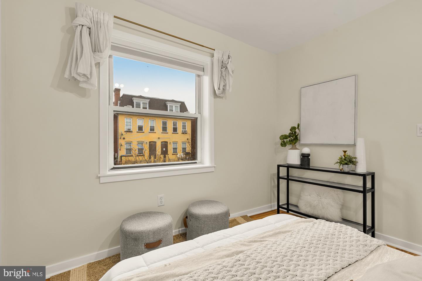 3534 10TH ST NW #200, WASHINGTON, District Of Columbia 20010, 1 Bedroom Bedrooms, ,1 BathroomBathrooms,Residential,For sale,3534 10TH ST NW #200,DCDC2249104 MLS # DCDC2249104