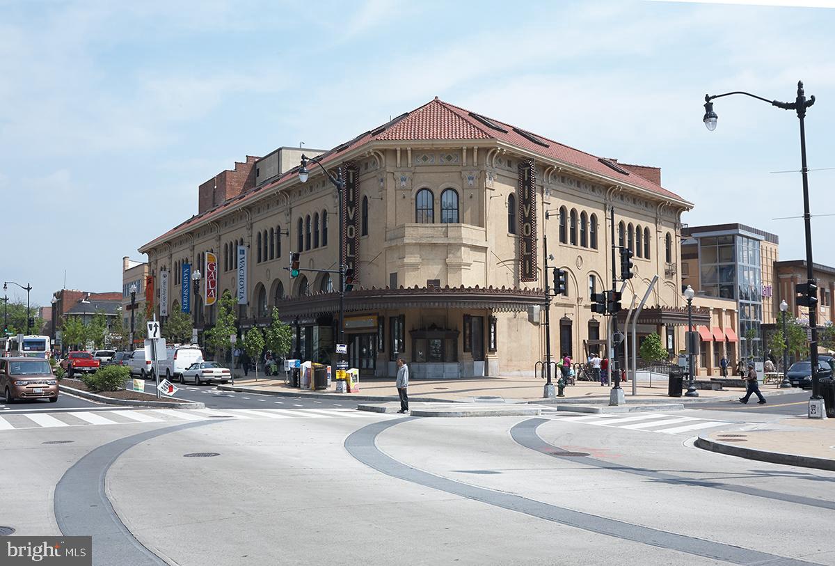 3534 10TH ST NW #200, WASHINGTON, District Of Columbia 20010, 1 Bedroom Bedrooms, ,1 BathroomBathrooms,Residential,For sale,3534 10TH ST NW #200,DCDC2249104 MLS # DCDC2249104