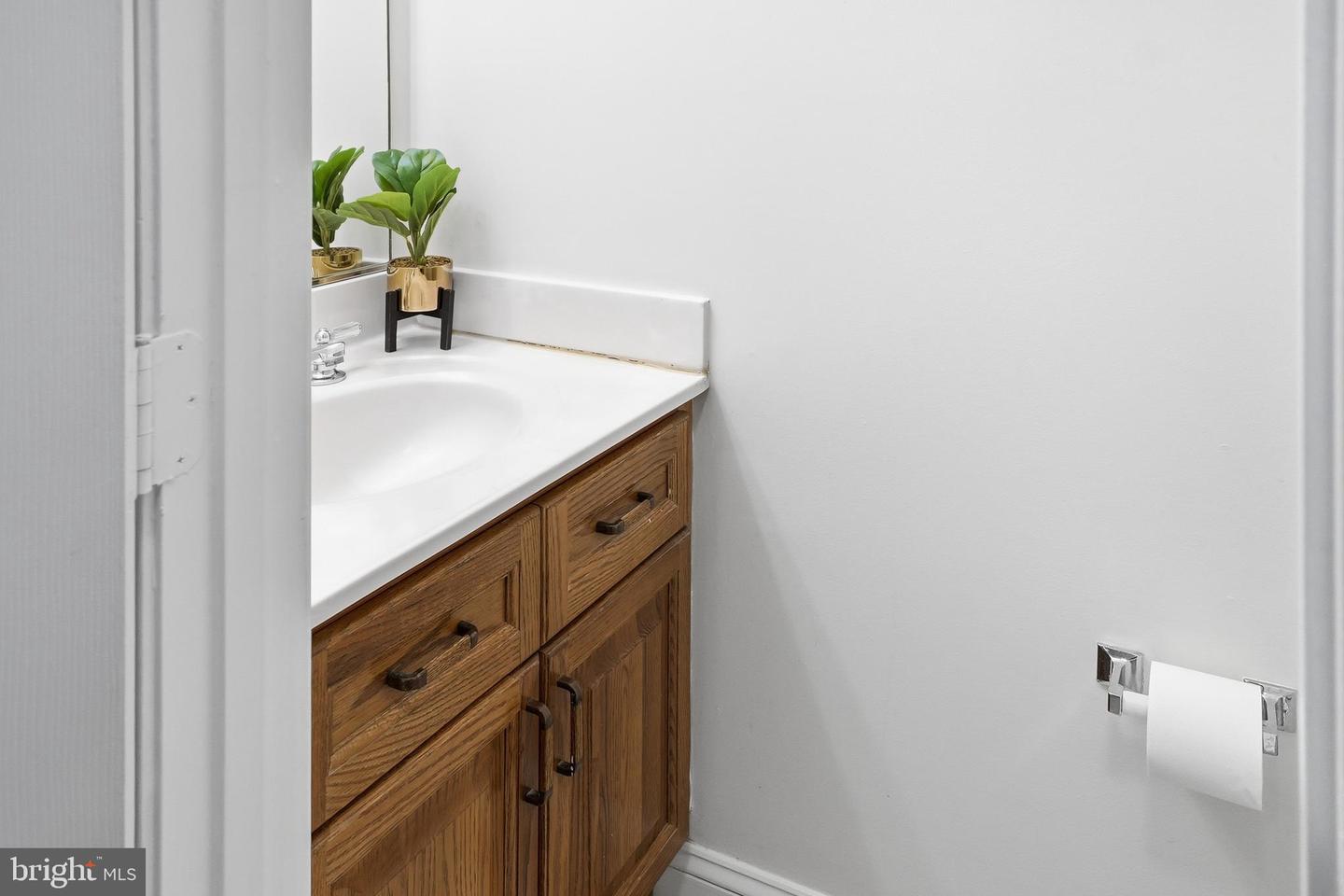 6524 MILVA LN, SPRINGFIELD, Virginia 22150, 3 Bedrooms Bedrooms, ,2 BathroomsBathrooms,Residential,For sale,6524 MILVA LN,VAFX2294288 MLS # VAFX2294288