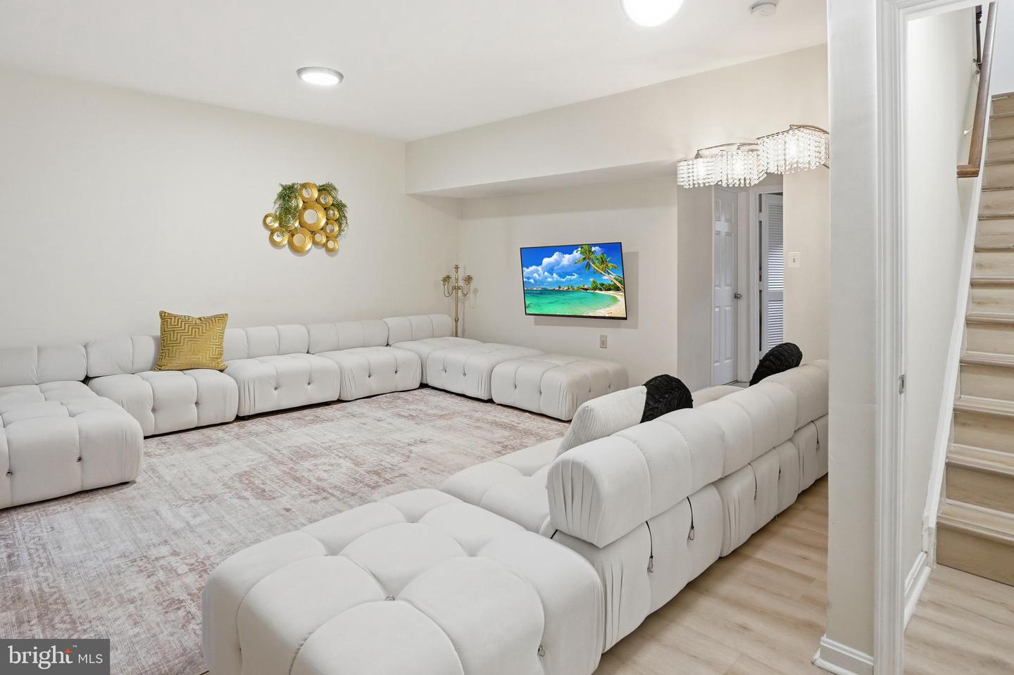 6524 MILVA LN, SPRINGFIELD, Virginia 22150, 3 Bedrooms Bedrooms, ,2 BathroomsBathrooms,Residential,For sale,6524 MILVA LN,VAFX2294288 MLS # VAFX2294288