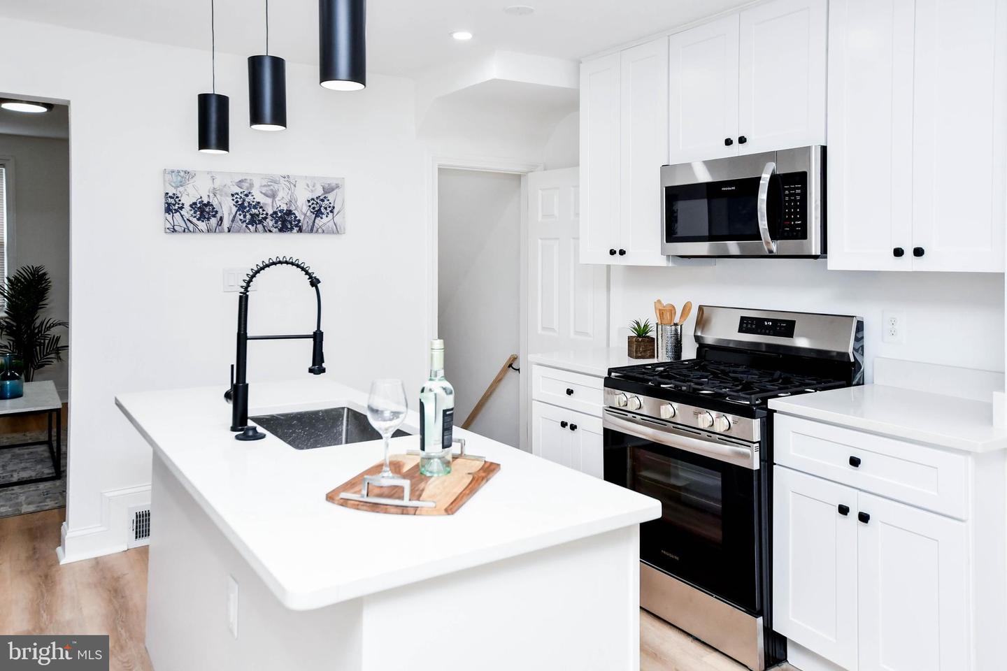 5813 DIX ST NE, WASHINGTON, District Of Columbia 20019, 4 Bedrooms Bedrooms, ,2 BathroomsBathrooms,Residential,For sale,5813 DIX ST NE,DCDC2249156 MLS # DCDC2249156