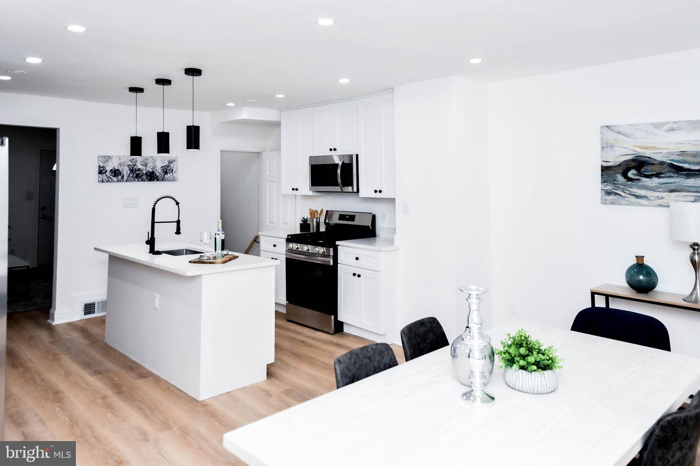 5813 DIX ST NE, WASHINGTON, District Of Columbia 20019, 4 Bedrooms Bedrooms, ,2 BathroomsBathrooms,Residential,For sale,5813 DIX ST NE,DCDC2249156 MLS # DCDC2249156