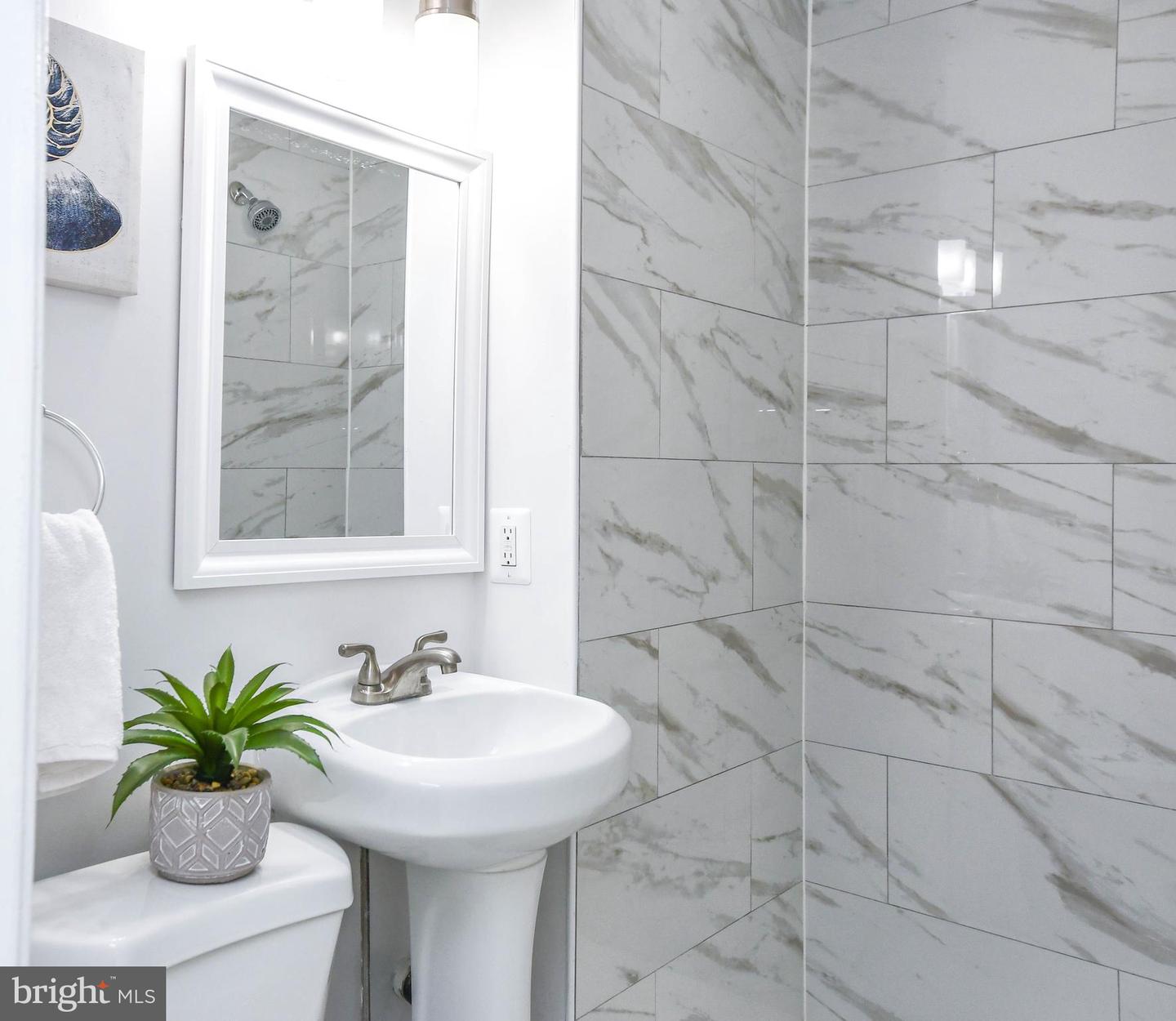 5813 DIX ST NE, WASHINGTON, District Of Columbia 20019, 4 Bedrooms Bedrooms, ,2 BathroomsBathrooms,Residential,For sale,5813 DIX ST NE,DCDC2249156 MLS # DCDC2249156