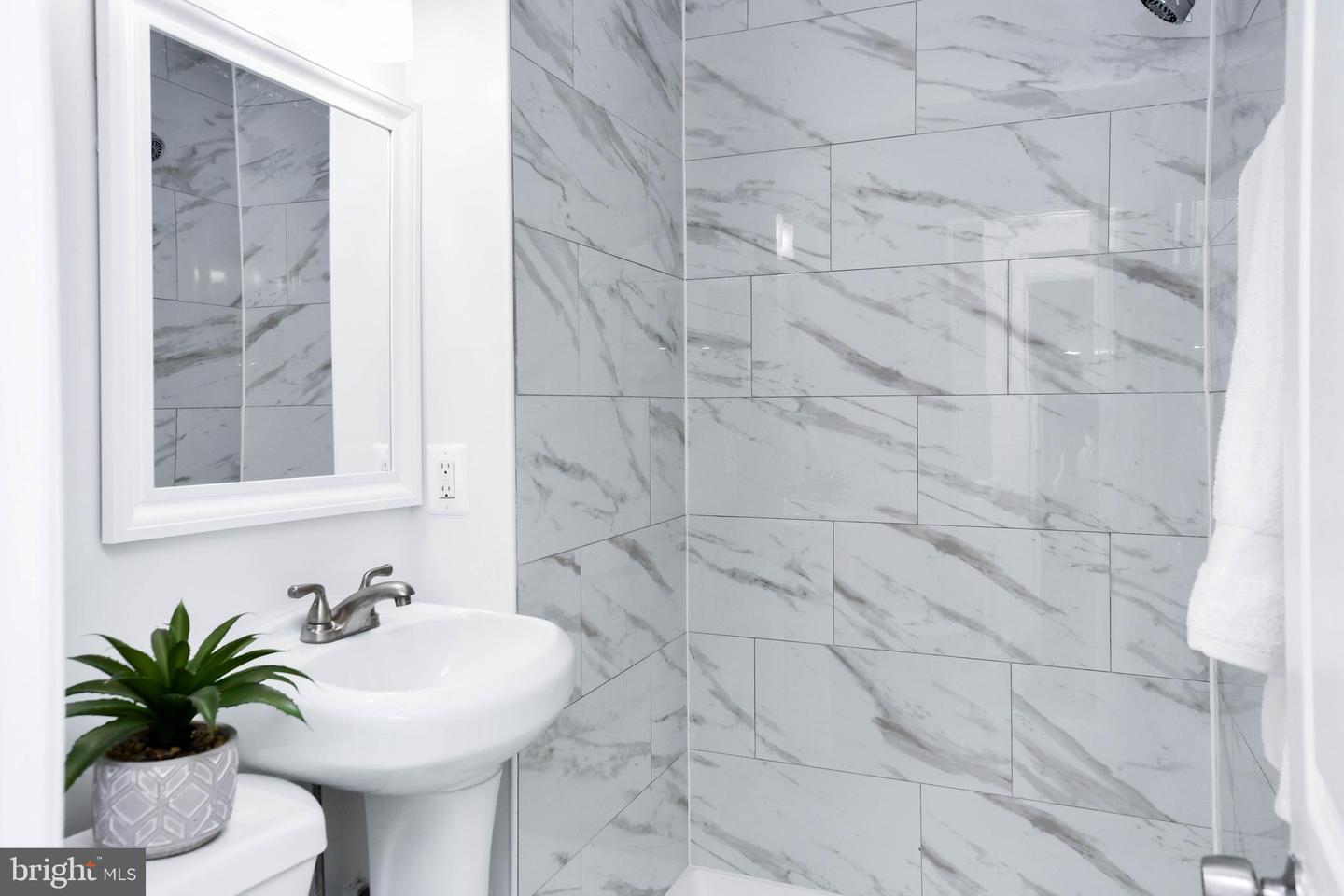 5813 DIX ST NE, WASHINGTON, District Of Columbia 20019, 4 Bedrooms Bedrooms, ,2 BathroomsBathrooms,Residential,For sale,5813 DIX ST NE,DCDC2249156 MLS # DCDC2249156