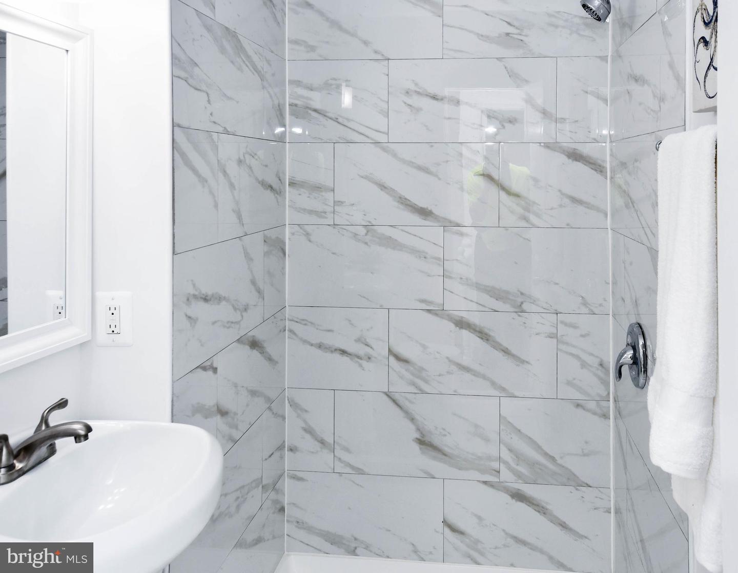 5813 DIX ST NE, WASHINGTON, District Of Columbia 20019, 4 Bedrooms Bedrooms, ,2 BathroomsBathrooms,Residential,For sale,5813 DIX ST NE,DCDC2249156 MLS # DCDC2249156