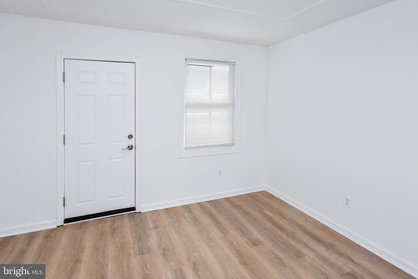 5813 DIX ST NE, WASHINGTON, District Of Columbia 20019, 4 Bedrooms Bedrooms, ,2 BathroomsBathrooms,Residential,For sale,5813 DIX ST NE,DCDC2249156 MLS # DCDC2249156