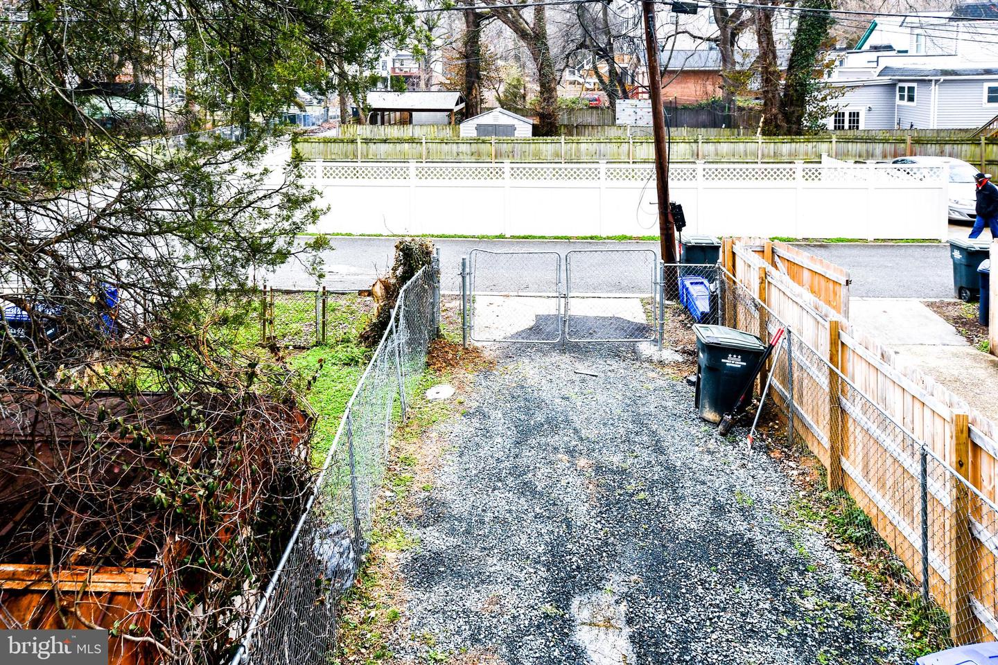 5813 DIX ST NE, WASHINGTON, District Of Columbia 20019, 4 Bedrooms Bedrooms, ,2 BathroomsBathrooms,Residential,For sale,5813 DIX ST NE,DCDC2249156 MLS # DCDC2249156