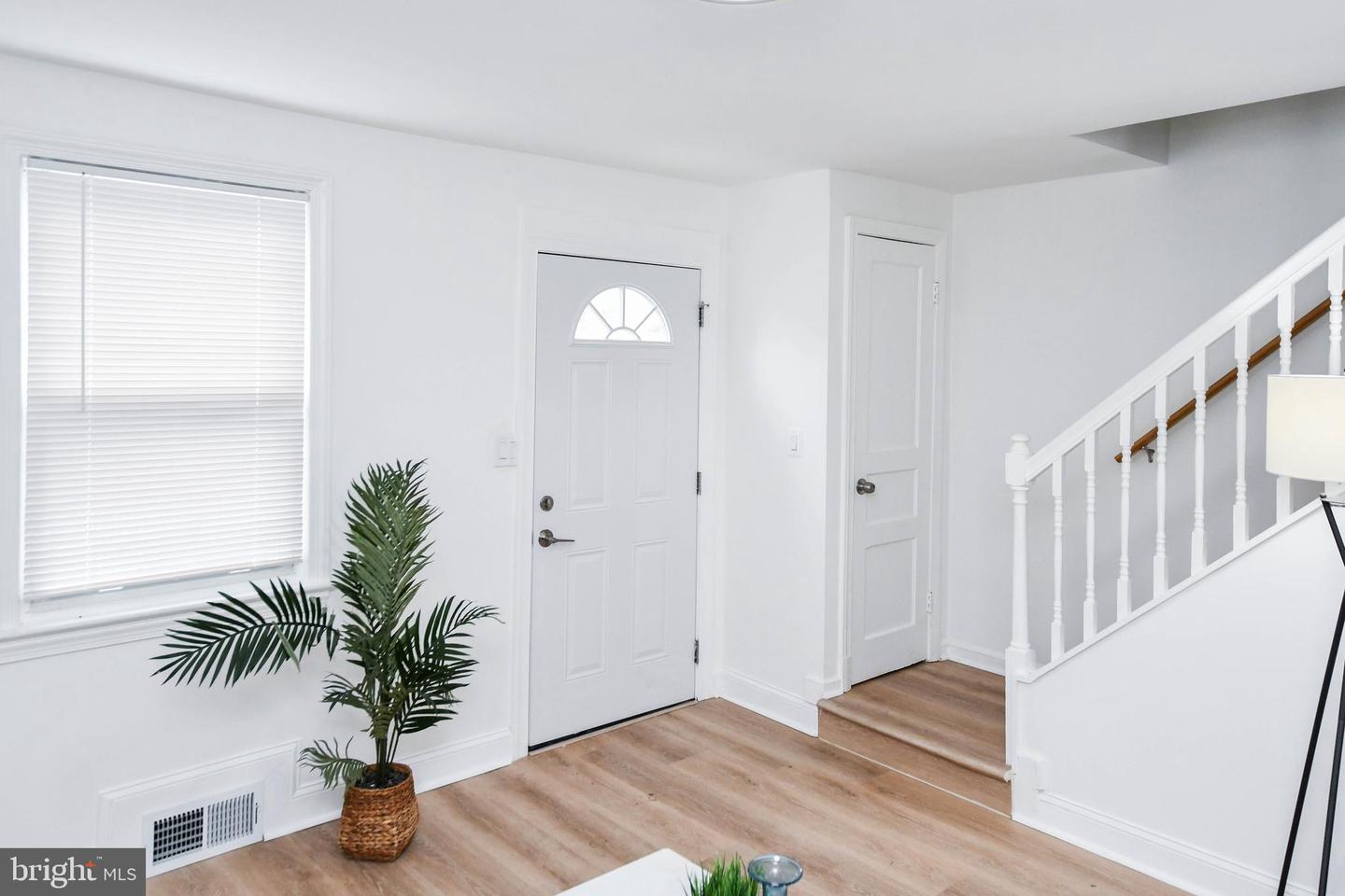 5813 DIX ST NE, WASHINGTON, District Of Columbia 20019, 4 Bedrooms Bedrooms, ,2 BathroomsBathrooms,Residential,For sale,5813 DIX ST NE,DCDC2249156 MLS # DCDC2249156