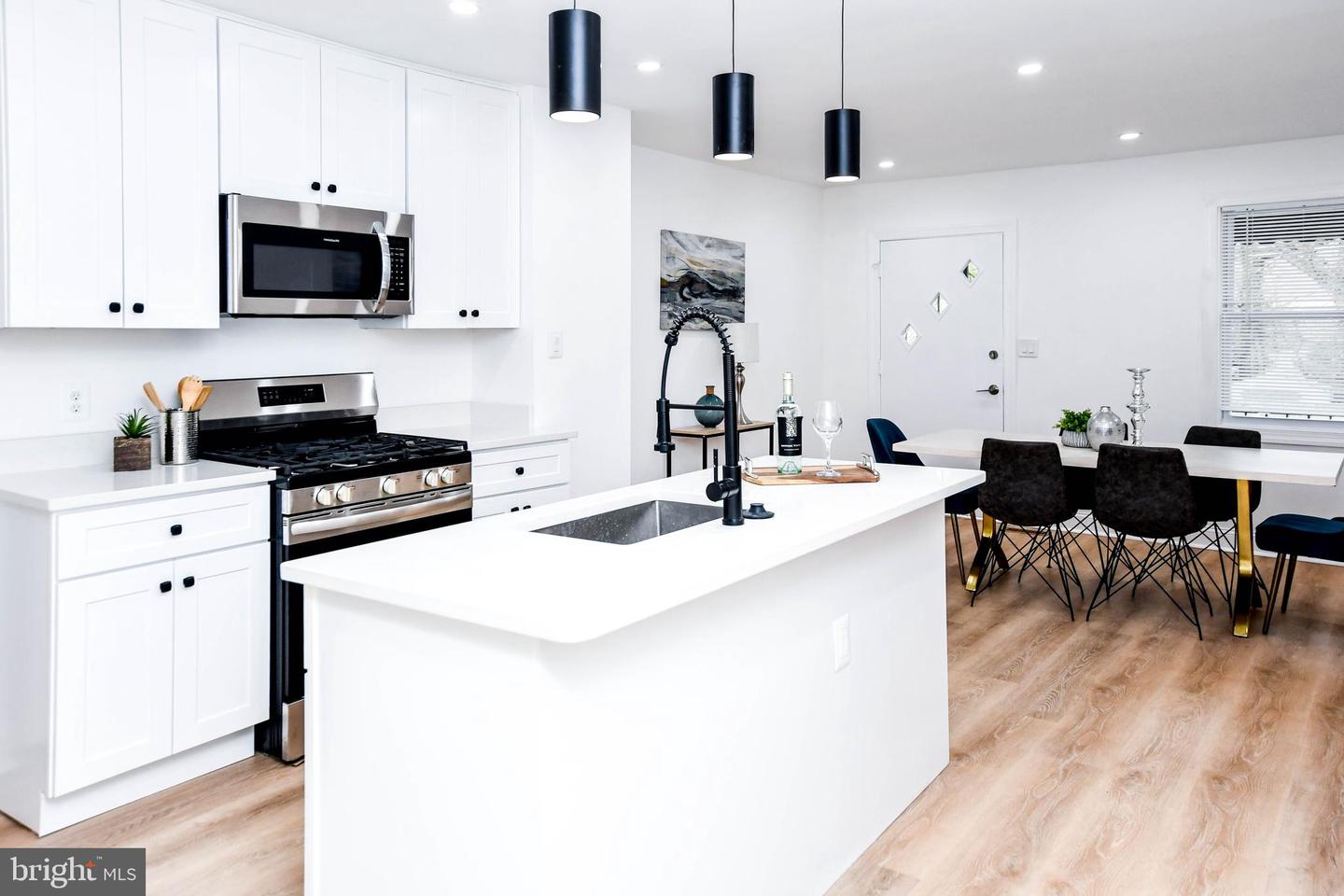 5813 DIX ST NE, WASHINGTON, District Of Columbia 20019, 4 Bedrooms Bedrooms, ,2 BathroomsBathrooms,Residential,For sale,5813 DIX ST NE,DCDC2249156 MLS # DCDC2249156