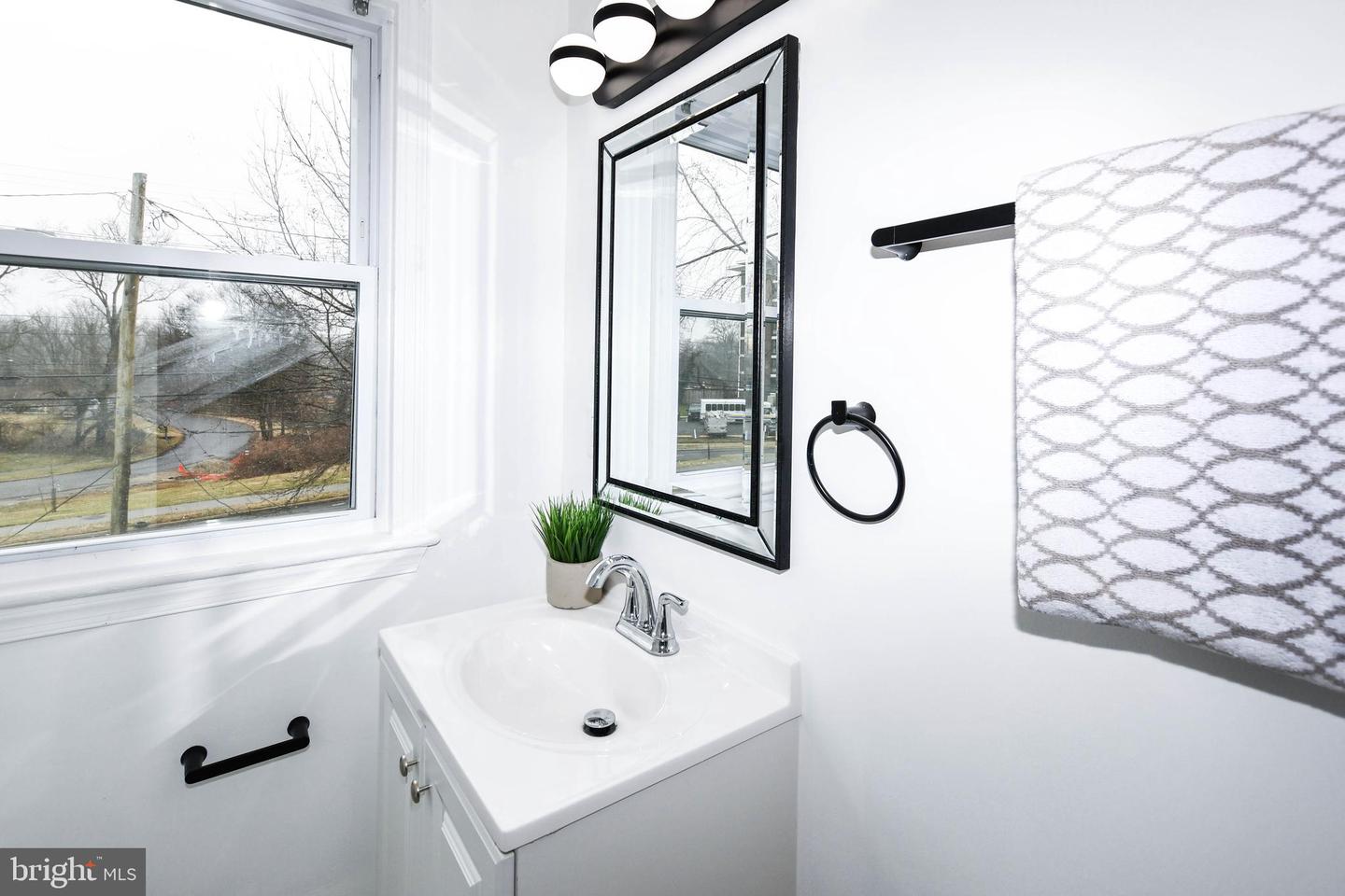 4010 SOUTHERN AVE SE, WASHINGTON, District Of Columbia 20020, 4 Bedrooms Bedrooms, ,2 BathroomsBathrooms,Residential,For sale,4010 SOUTHERN AVE SE,DCDC2249184 MLS # DCDC2249184