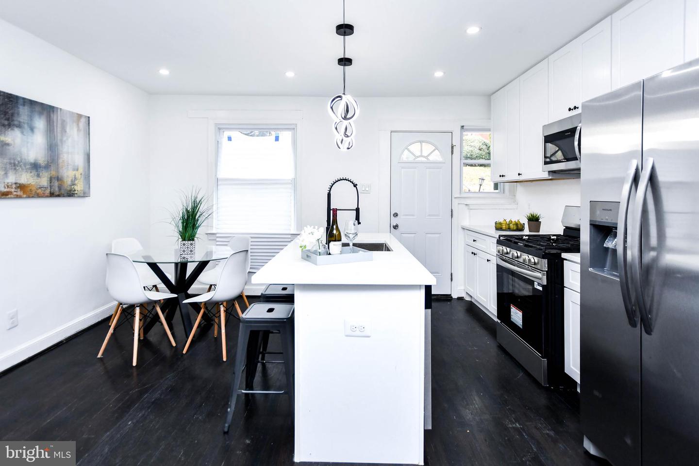 4010 SOUTHERN AVE SE, WASHINGTON, District Of Columbia 20020, 4 Bedrooms Bedrooms, ,2 BathroomsBathrooms,Residential,For sale,4010 SOUTHERN AVE SE,DCDC2249184 MLS # DCDC2249184