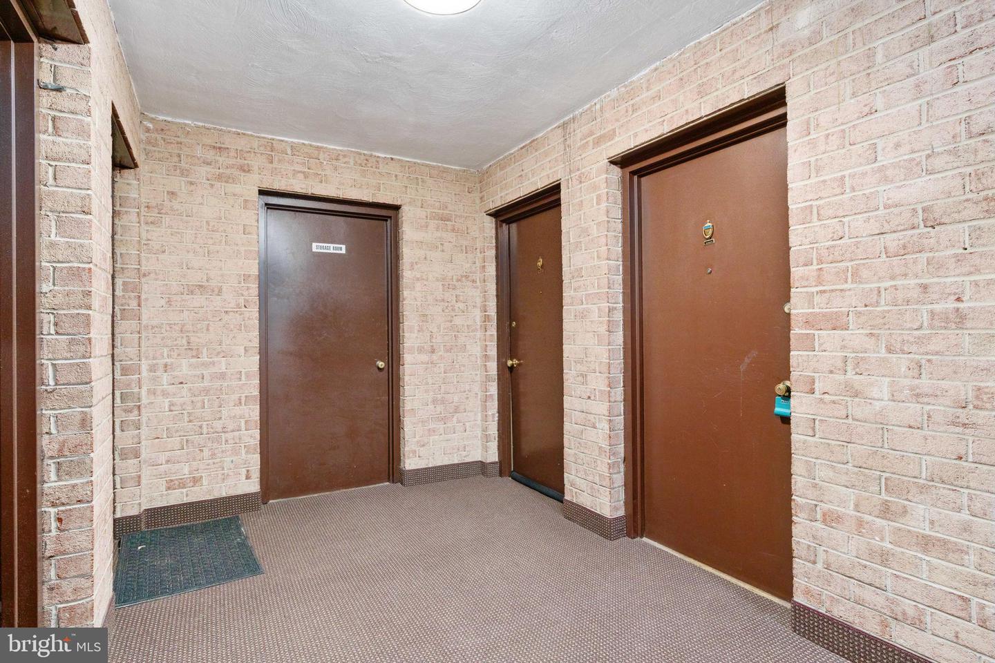 9481 FAIRFAX BLVD #203, FAIRFAX, Virginia 22031, 1 Bedroom Bedrooms, 4 Rooms Rooms,1 BathroomBathrooms,Residential,For sale,9481 FAIRFAX BLVD #203,VAFC2007888 MLS # VAFC2007888