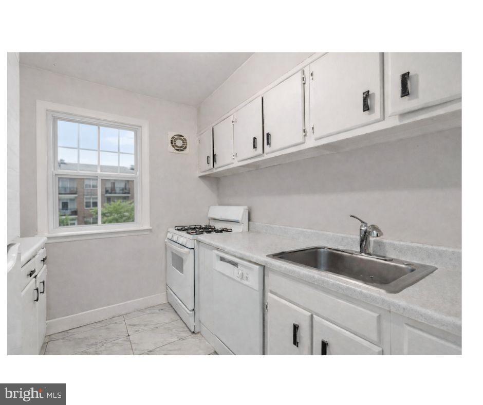 9481 FAIRFAX BLVD #203, FAIRFAX, Virginia 22031, 1 Bedroom Bedrooms, 4 Rooms Rooms,1 BathroomBathrooms,Residential,For sale,9481 FAIRFAX BLVD #203,VAFC2007888 MLS # VAFC2007888