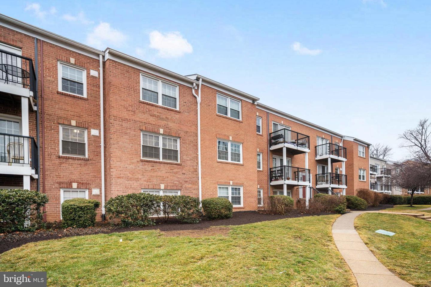 9481 FAIRFAX BLVD #203, FAIRFAX, Virginia 22031, 1 Bedroom Bedrooms, 4 Rooms Rooms,1 BathroomBathrooms,Residential,For sale,9481 FAIRFAX BLVD #203,VAFC2007888 MLS # VAFC2007888