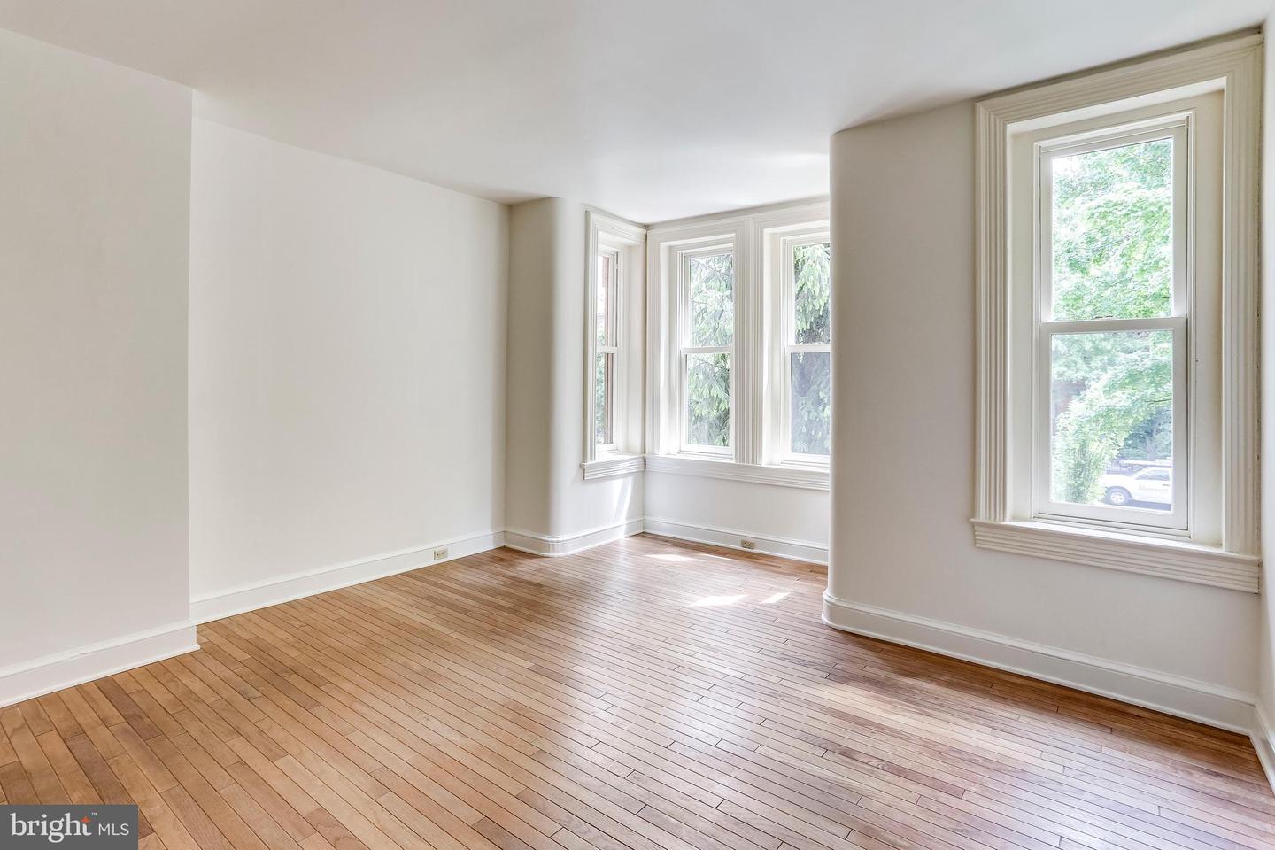 1824 16TH ST NW, WASHINGTON, District Of Columbia 20009, 4 Bedrooms Bedrooms, ,2 BathroomsBathrooms,Residential,For sale,1824 16TH ST NW,DCDC2249150 MLS # DCDC2249150