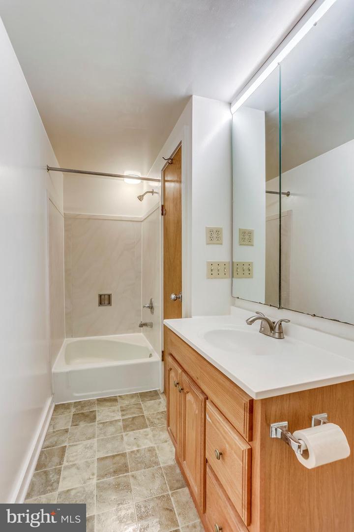 1824 16TH ST NW, WASHINGTON, District Of Columbia 20009, 4 Bedrooms Bedrooms, ,2 BathroomsBathrooms,Residential,For sale,1824 16TH ST NW,DCDC2249150 MLS # DCDC2249150