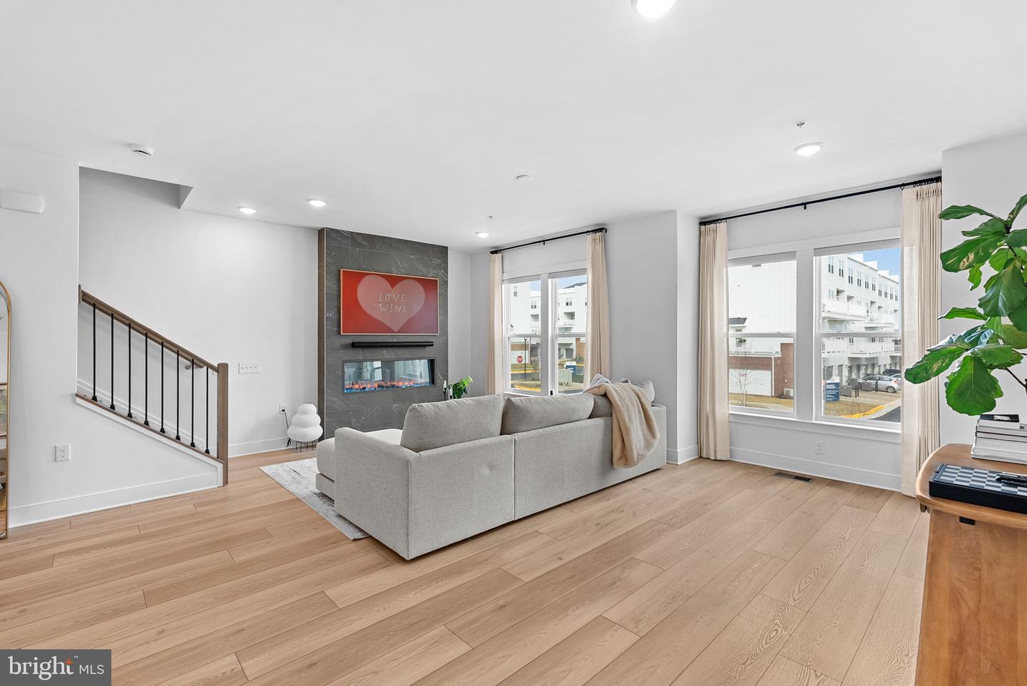 19738 PEACH FLOWER TER, ASHBURN, Virginia 20147, 4 Bedrooms Bedrooms, ,3 BathroomsBathrooms,Residential,For sale,19738 PEACH FLOWER TER,VALO2117458 MLS # VALO2117458