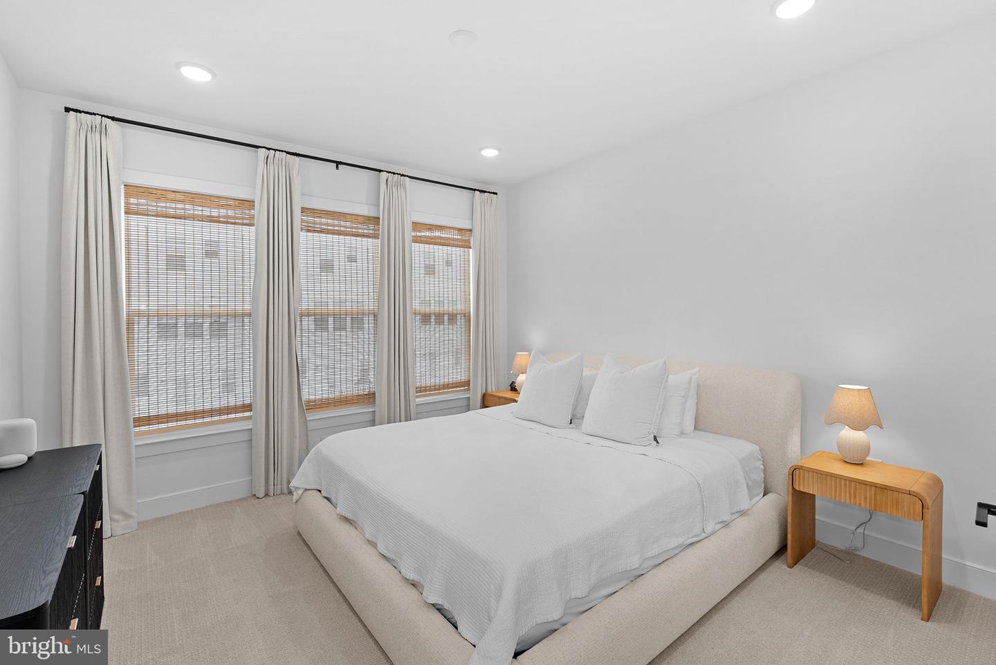 19738 PEACH FLOWER TER, ASHBURN, Virginia 20147, 4 Bedrooms Bedrooms, ,3 BathroomsBathrooms,Residential,For sale,19738 PEACH FLOWER TER,VALO2117458 MLS # VALO2117458