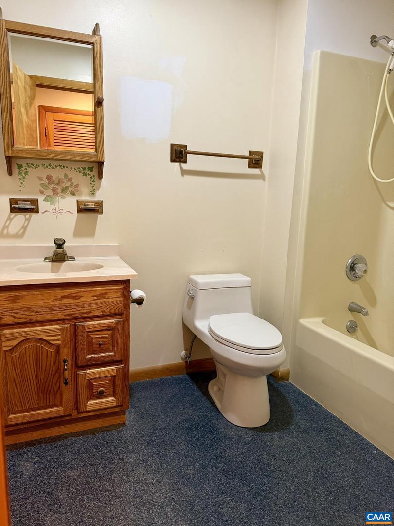 670 BABER LN, SCOTTSVILLE, Virginia 24590, 3 Bedrooms Bedrooms, ,4 BathroomsBathrooms,Residential,For sale,670 BABER LN,674011 MLS # 674011