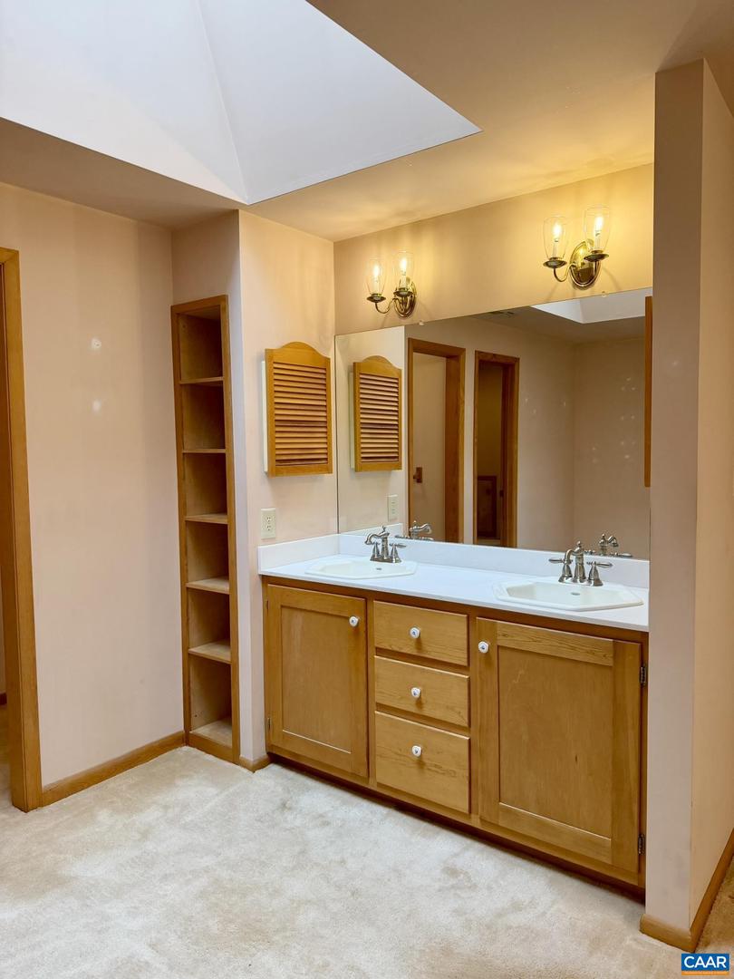 670 BABER LN, SCOTTSVILLE, Virginia 24590, 3 Bedrooms Bedrooms, ,4 BathroomsBathrooms,Residential,For sale,670 BABER LN,674011 MLS # 674011