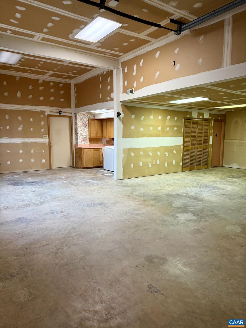 670 BABER LN, SCOTTSVILLE, Virginia 24590, 3 Bedrooms Bedrooms, ,4 BathroomsBathrooms,Residential,For sale,670 BABER LN,674011 MLS # 674011