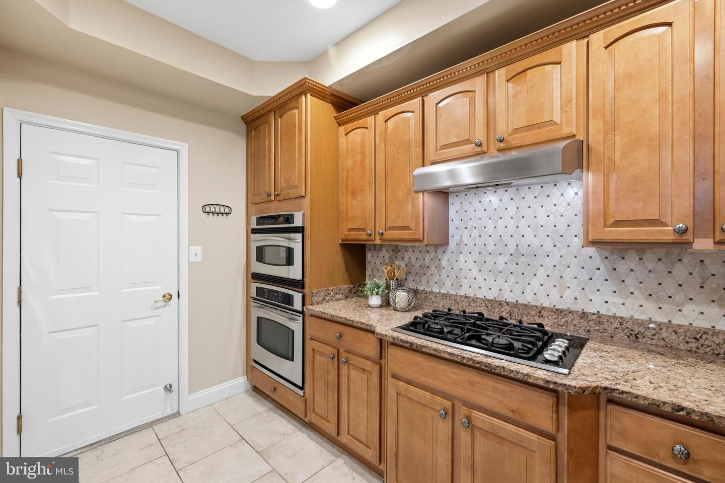 7122 HUNTLEY CREEK PL #77A, ALEXANDRIA, Virginia 22306, 3 Bedrooms Bedrooms, ,2 BathroomsBathrooms,Residential,For sale,7122 HUNTLEY CREEK PL #77A,VAFX2294350 MLS # VAFX2294350