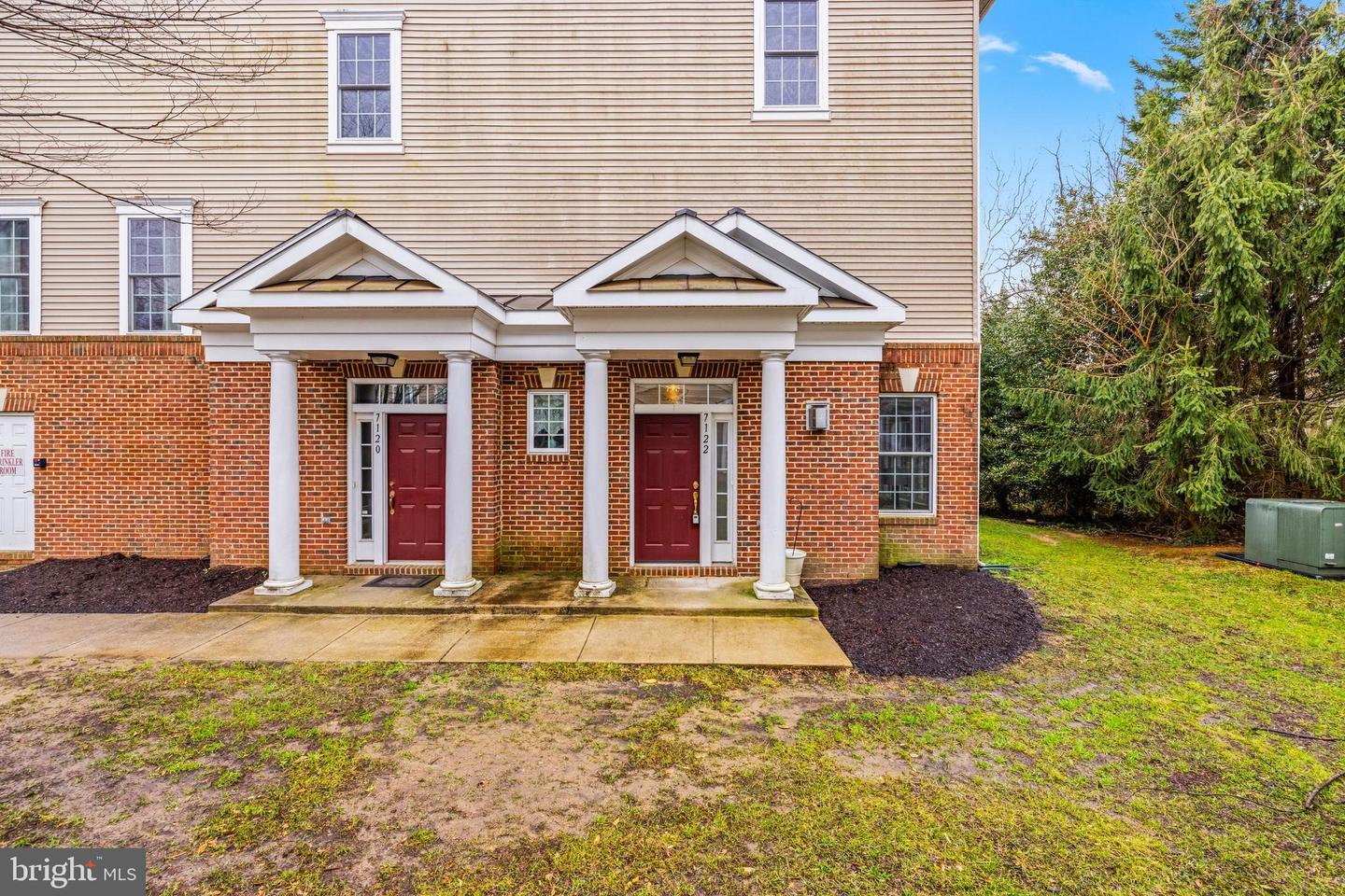 7122 HUNTLEY CREEK PL #77A, ALEXANDRIA, Virginia 22306, 3 Bedrooms Bedrooms, ,2 BathroomsBathrooms,Residential,For sale,7122 HUNTLEY CREEK PL #77A,VAFX2294350 MLS # VAFX2294350