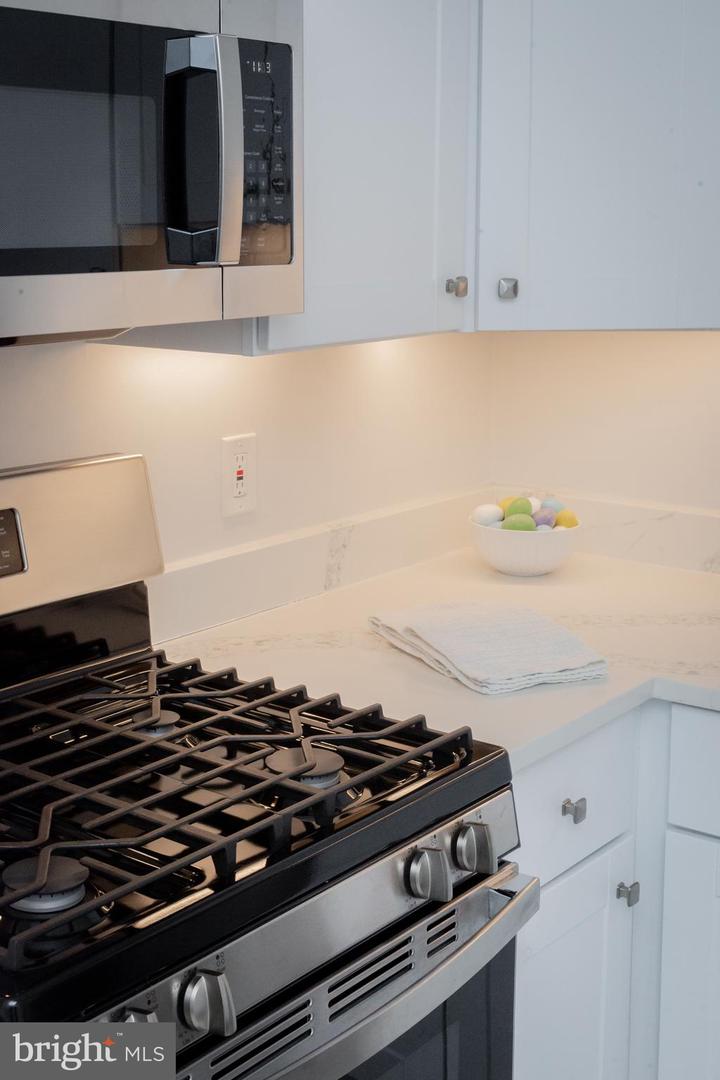 3001 VEAZEY TER NW #1128, WASHINGTON, District Of Columbia 20008, ,1 BathroomBathrooms,Residential,For sale,3001 VEAZEY TER NW #1128,DCDC2249164 MLS # DCDC2249164