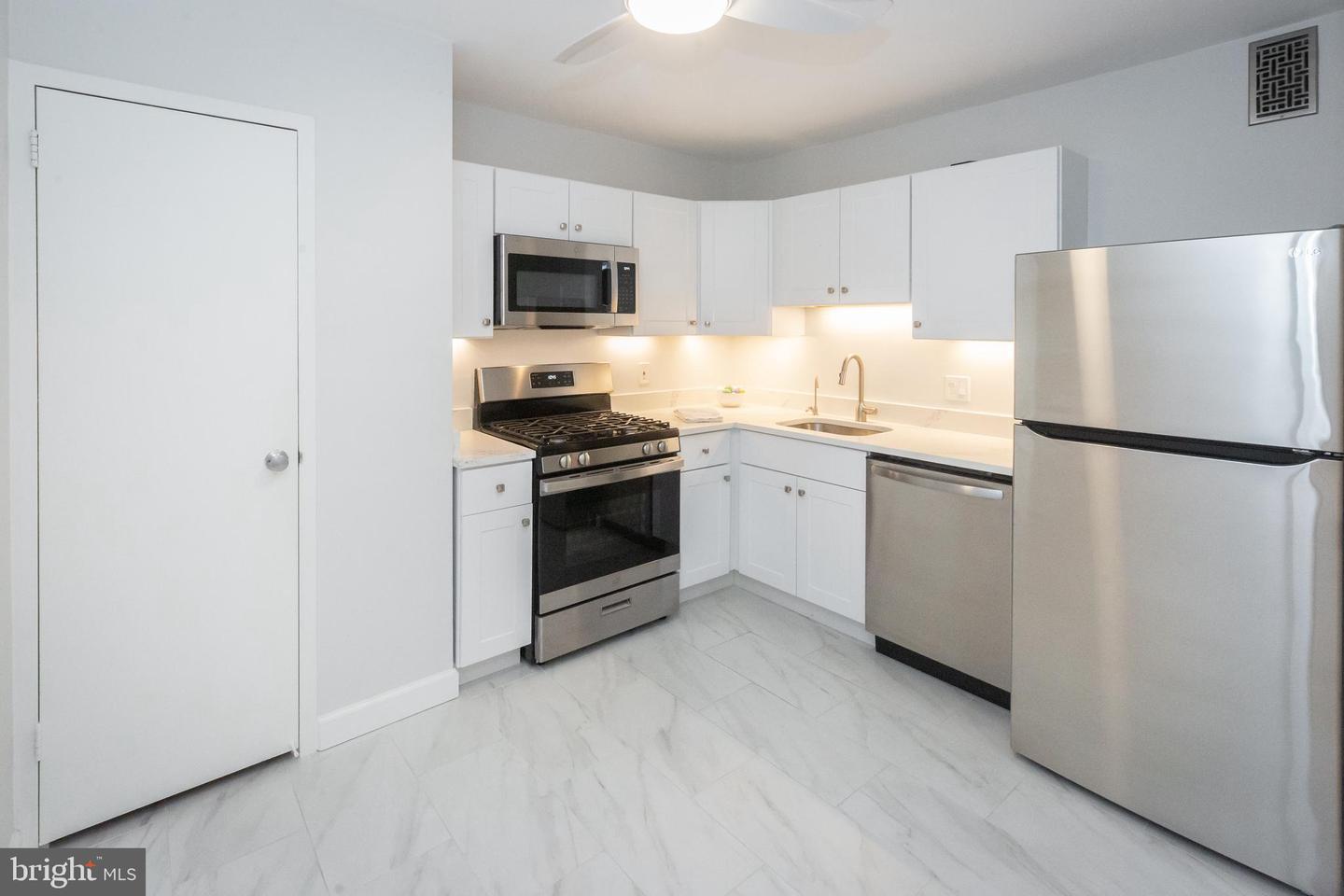 3001 VEAZEY TER NW #1128, WASHINGTON, District Of Columbia 20008, ,1 BathroomBathrooms,Residential,For sale,3001 VEAZEY TER NW #1128,DCDC2249164 MLS # DCDC2249164