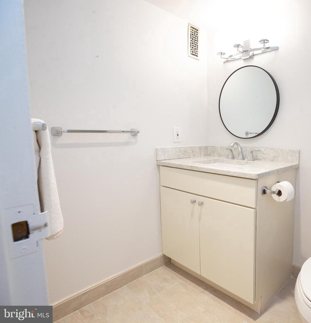 3001 VEAZEY TER NW #1128, WASHINGTON, District Of Columbia 20008, ,1 BathroomBathrooms,Residential,For sale,3001 VEAZEY TER NW #1128,DCDC2249164 MLS # DCDC2249164