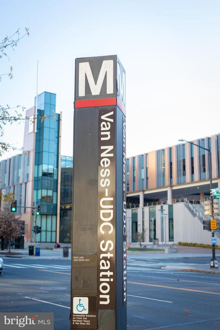 3001 VEAZEY TER NW #1128, WASHINGTON, District Of Columbia 20008, ,1 BathroomBathrooms,Residential,For sale,3001 VEAZEY TER NW #1128,DCDC2249164 MLS # DCDC2249164