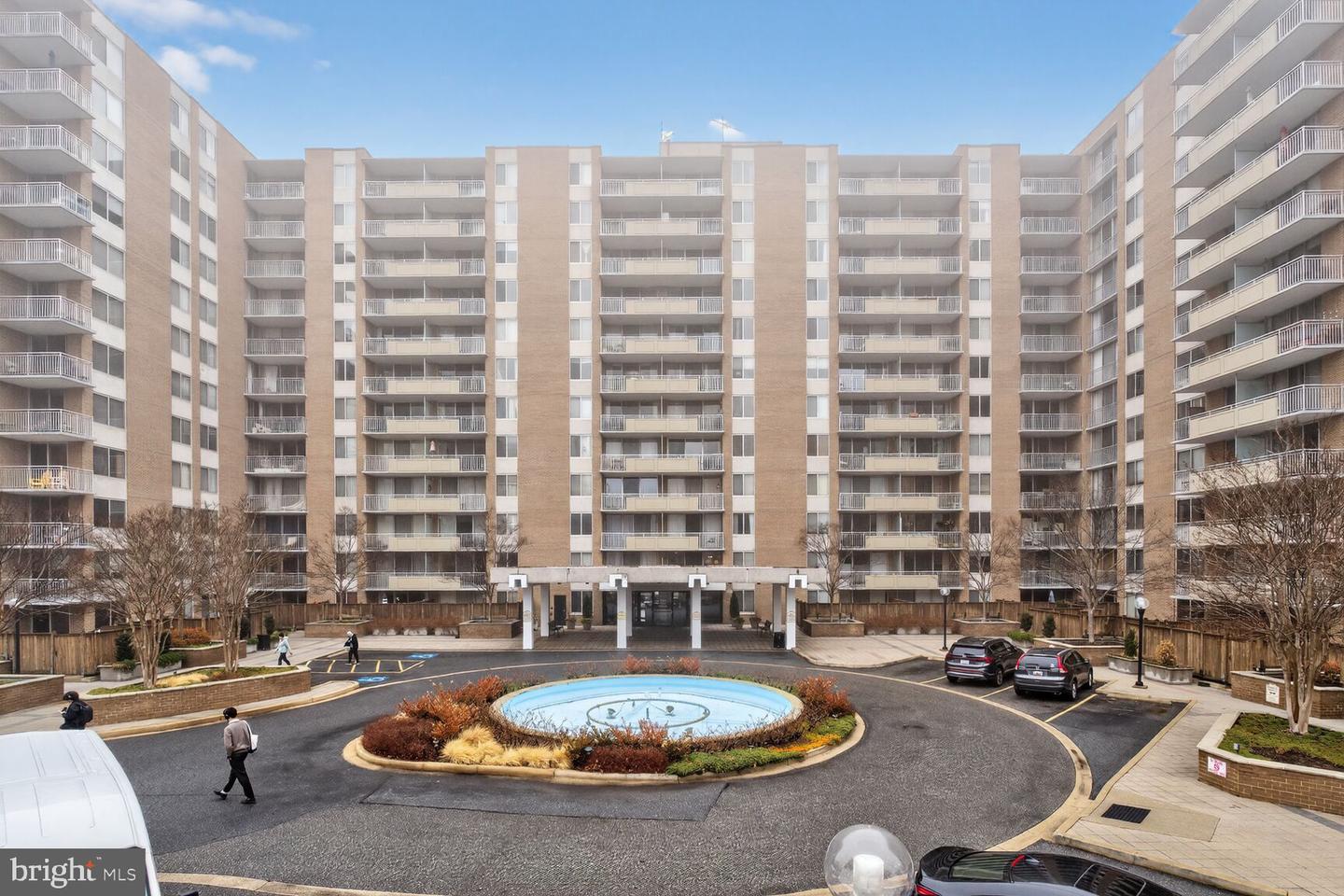 3001 VEAZEY TERR NW #1008, WASHINGTON, District Of Columbia 20008, 2 Bedrooms Bedrooms, ,2 BathroomsBathrooms,Residential,For sale,3001 VEAZEY TERR NW #1008,DCDC2249172 MLS # DCDC2249172