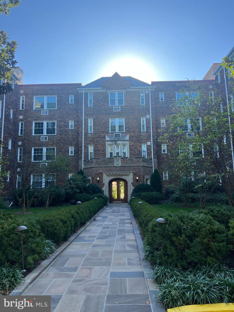 3051 IDAHO AVE NW #119, WASHINGTON, District Of Columbia 20016, 1 Bedroom Bedrooms, ,1 BathroomBathrooms,Residential,For sale,3051 IDAHO AVE NW #119,DCDC2249174 MLS # DCDC2249174