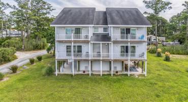 7516 DOE BAY LN, CHINCOTEAGUE ISLAND, Virginia 23336, 3 Bedrooms Bedrooms, ,3 BathroomsBathrooms,Residential,For sale,7516 DOE BAY LN,VAAC2002650 MLS # VAAC2002650