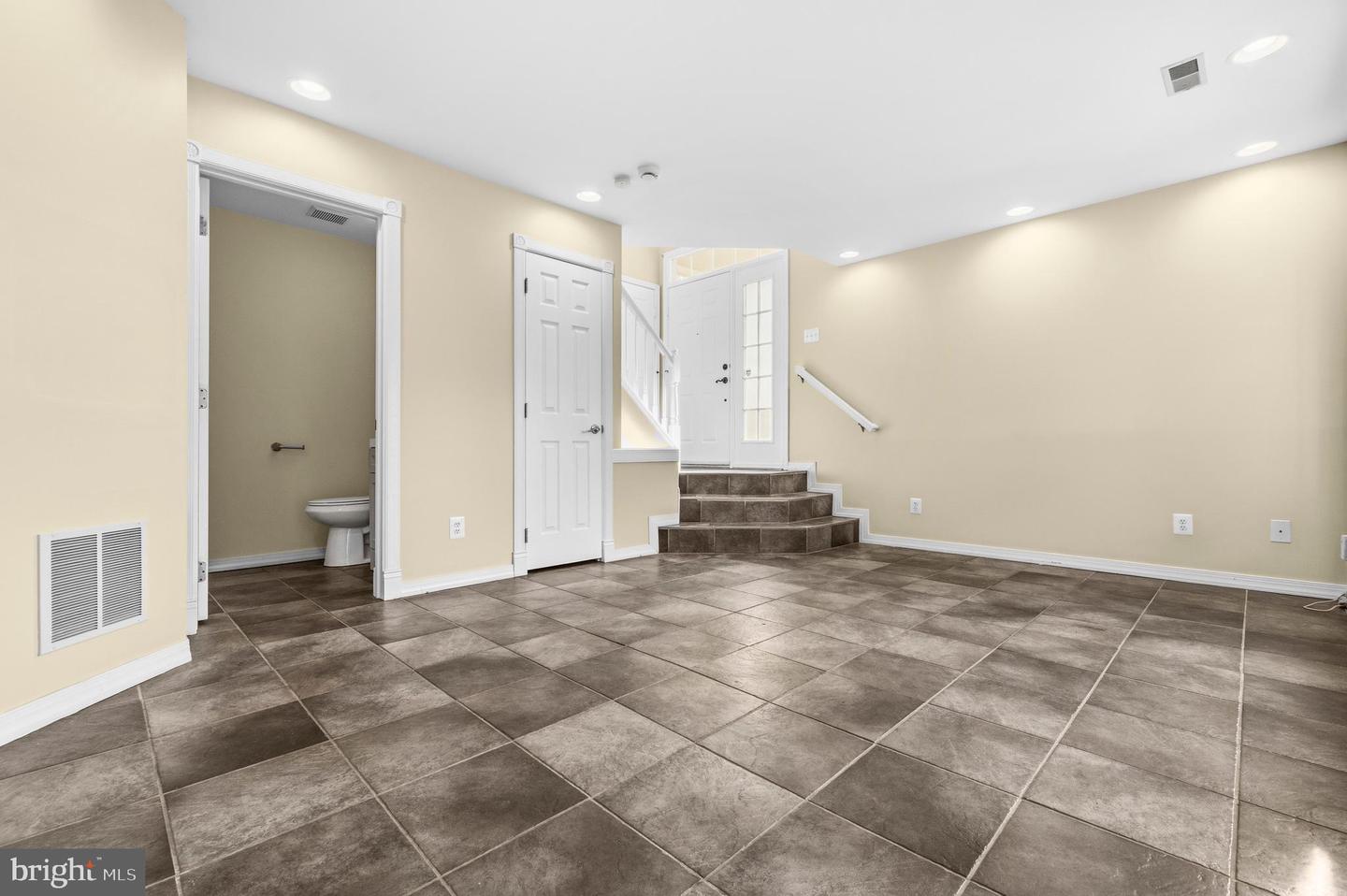 21557 FIELD STATION TER, BROADLANDS, Virginia 20148, 3 Bedrooms Bedrooms, ,2 BathroomsBathrooms,Residential,For sale,21557 FIELD STATION TER,VALO2117494 MLS # VALO2117494