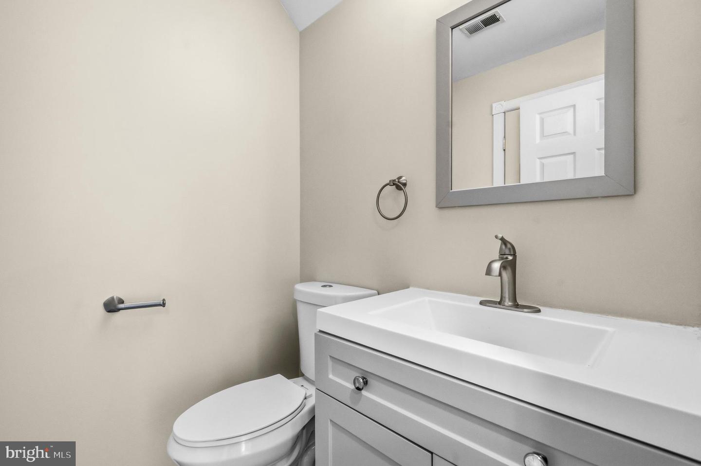 21557 FIELD STATION TER, BROADLANDS, Virginia 20148, 3 Bedrooms Bedrooms, ,2 BathroomsBathrooms,Residential,For sale,21557 FIELD STATION TER,VALO2117494 MLS # VALO2117494