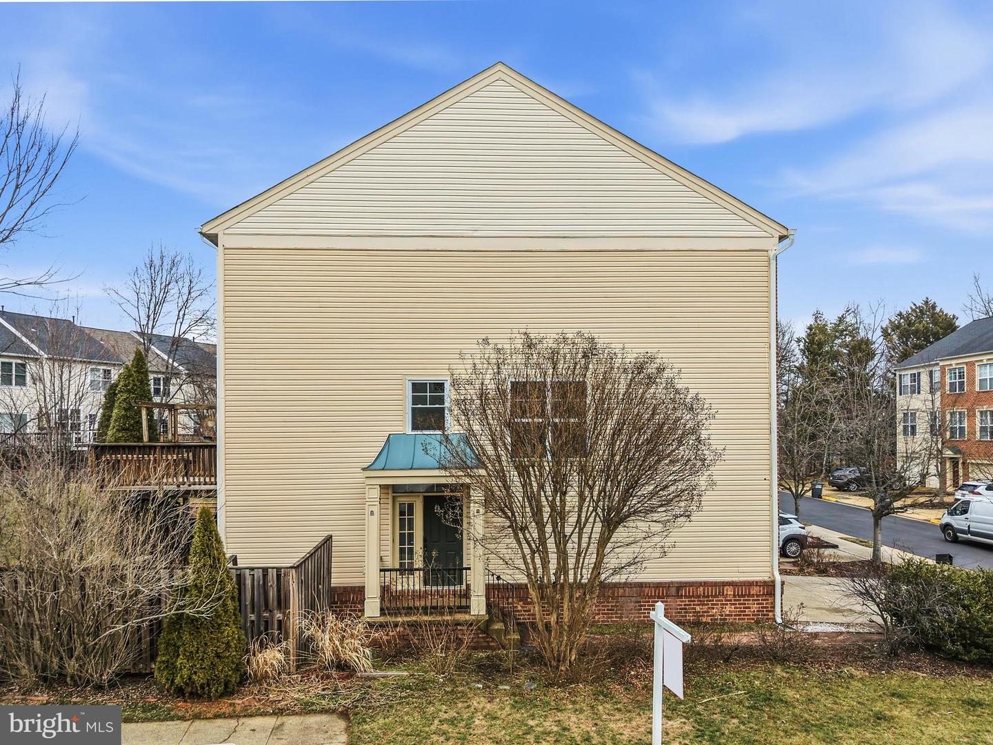 21557 FIELD STATION TER, BROADLANDS, Virginia 20148, 3 Bedrooms Bedrooms, ,2 BathroomsBathrooms,Residential,For sale,21557 FIELD STATION TER,VALO2117494 MLS # VALO2117494