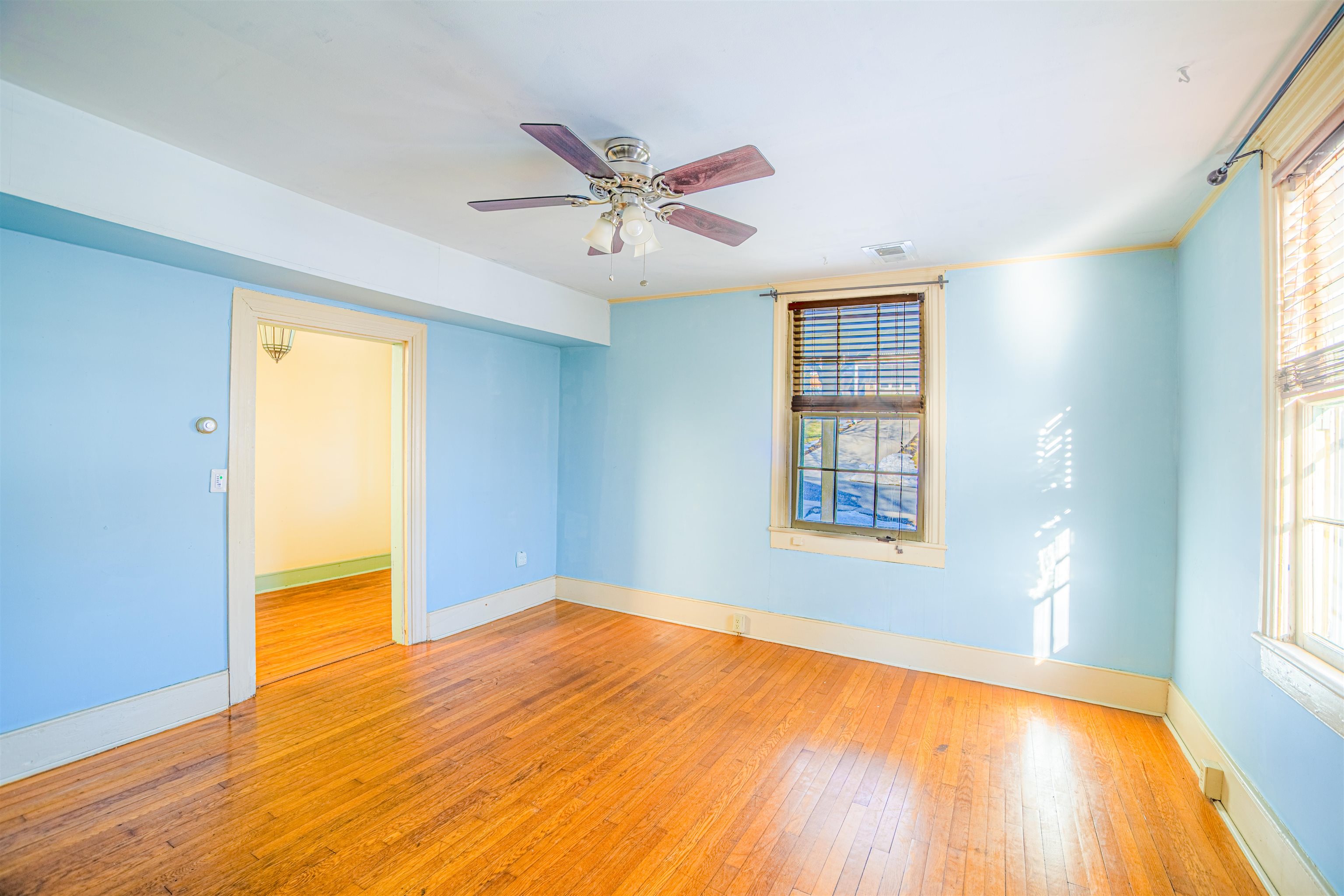 324 GREEN ST, STAUNTON, Virginia 24401, 2 Bedrooms Bedrooms, ,1 BathroomBathrooms,Residential,324 GREEN ST,673246 MLS # 673246