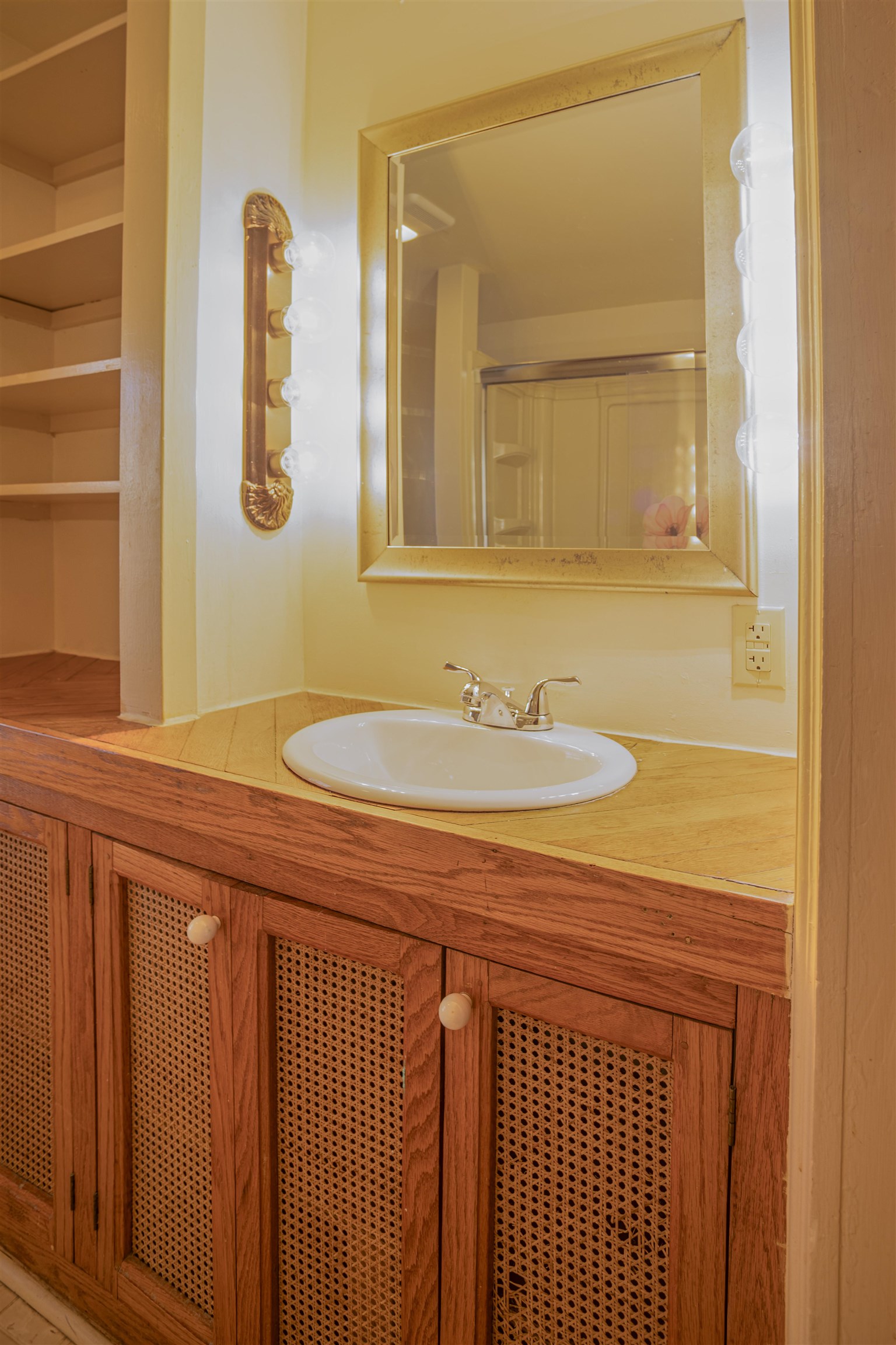 324 GREEN ST, STAUNTON, Virginia 24401, 2 Bedrooms Bedrooms, ,1 BathroomBathrooms,Residential,324 GREEN ST,673246 MLS # 673246