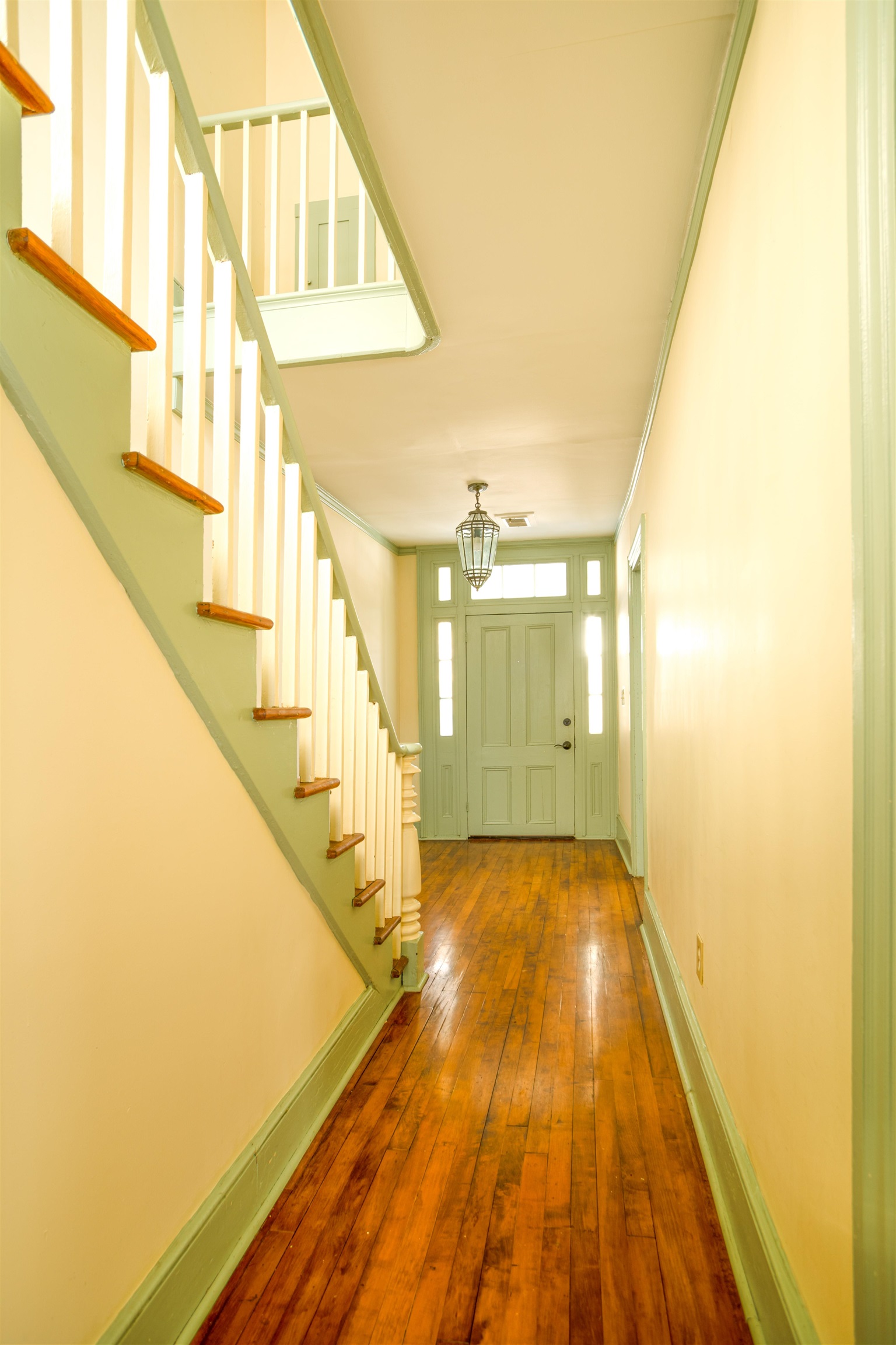 324 GREEN ST, STAUNTON, Virginia 24401, 2 Bedrooms Bedrooms, ,1 BathroomBathrooms,Residential,324 GREEN ST,673246 MLS # 673246