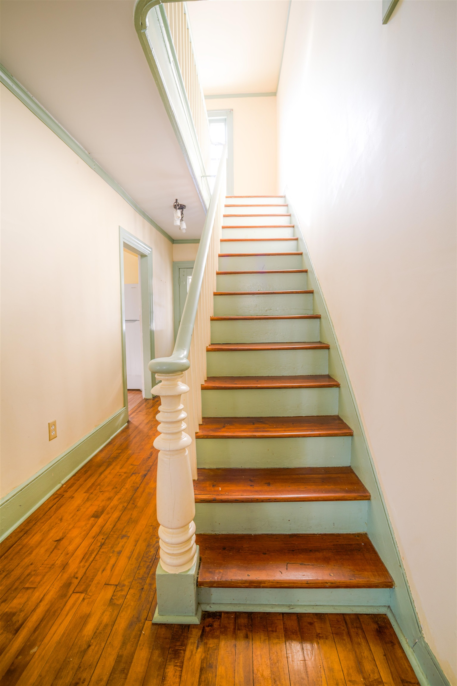 324 GREEN ST, STAUNTON, Virginia 24401, 2 Bedrooms Bedrooms, ,1 BathroomBathrooms,Residential,324 GREEN ST,673246 MLS # 673246