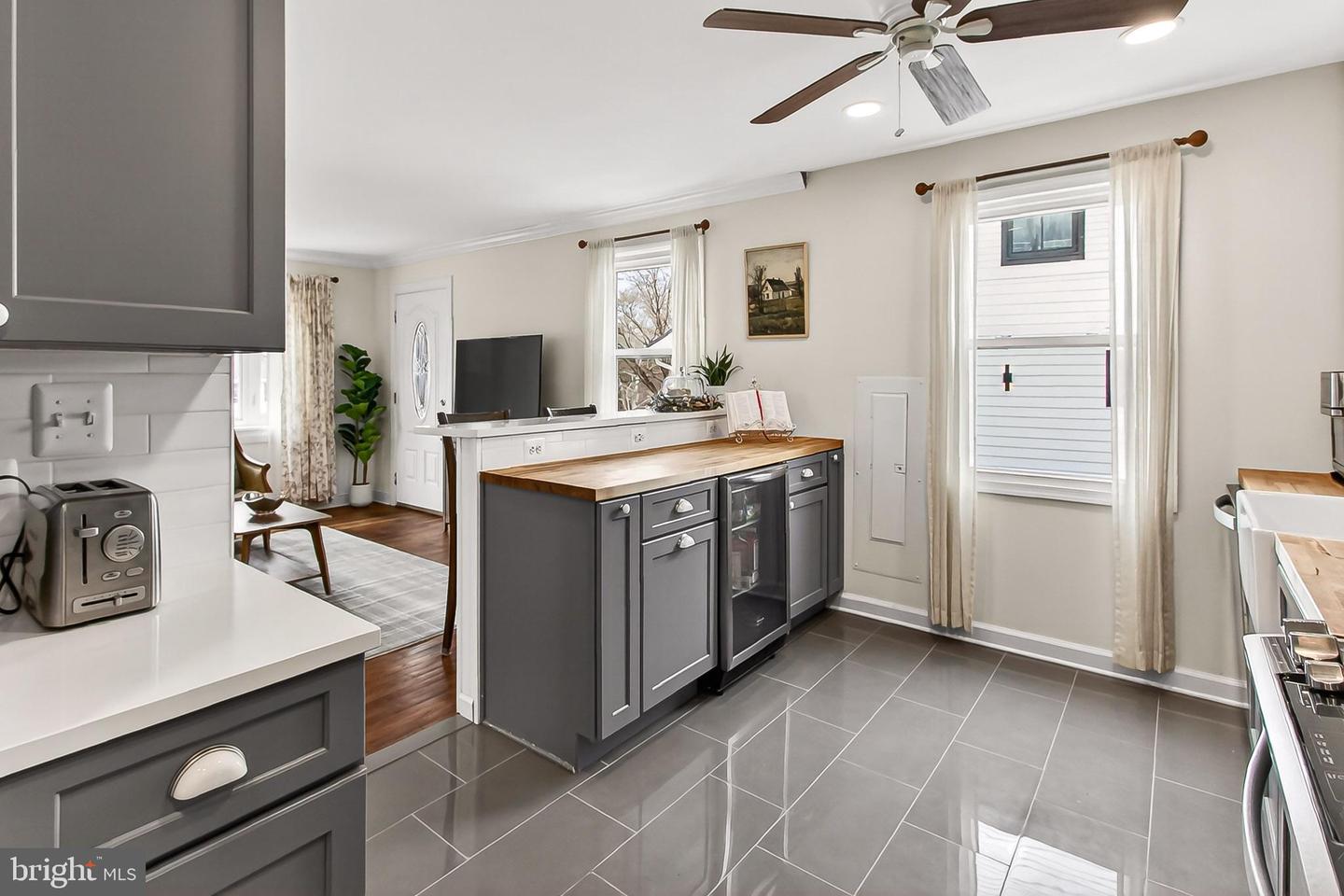 3121 WESTLEY RD, FALLS CHURCH, Virginia 22042, 4 Bedrooms Bedrooms, ,2 BathroomsBathrooms,Residential,For sale,3121 WESTLEY RD,VAFX2294296 MLS # VAFX2294296