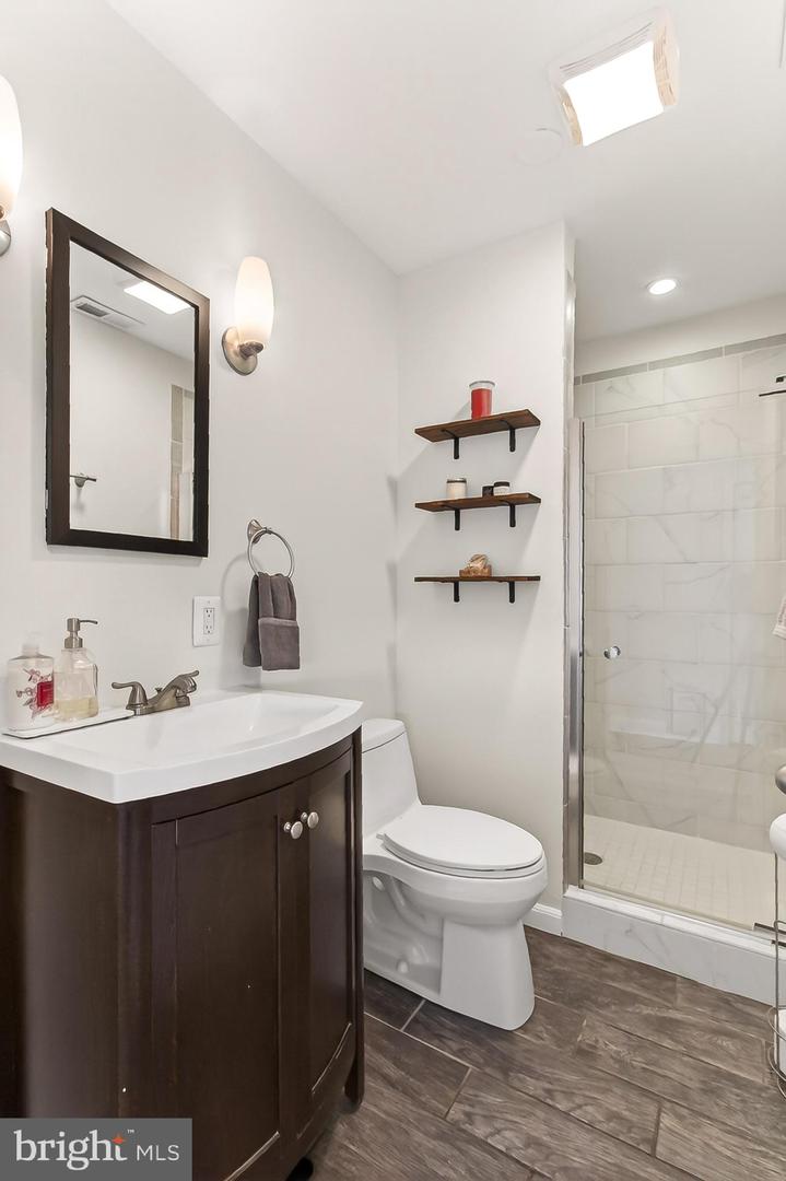 3121 WESTLEY RD, FALLS CHURCH, Virginia 22042, 4 Bedrooms Bedrooms, ,2 BathroomsBathrooms,Residential,For sale,3121 WESTLEY RD,VAFX2294296 MLS # VAFX2294296