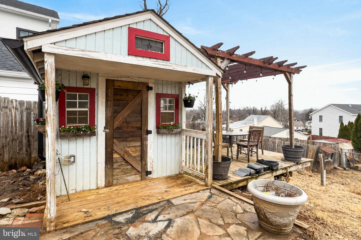 3121 WESTLEY RD, FALLS CHURCH, Virginia 22042, 4 Bedrooms Bedrooms, ,2 BathroomsBathrooms,Residential,For sale,3121 WESTLEY RD,VAFX2294296 MLS # VAFX2294296