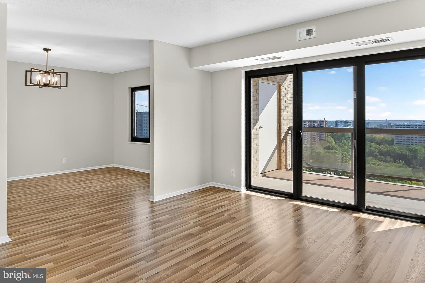 205 YOAKUM PKWY #1511, ALEXANDRIA, Virginia 22304, 3 Bedrooms Bedrooms, ,2 BathroomsBathrooms,Residential,For sale,205 YOAKUM PKWY #1511,VAAX2054828 MLS # VAAX2054828