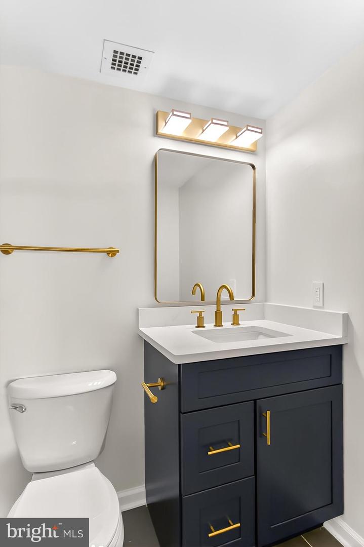 205 YOAKUM PKWY #1511, ALEXANDRIA, Virginia 22304, 3 Bedrooms Bedrooms, ,2 BathroomsBathrooms,Residential,For sale,205 YOAKUM PKWY #1511,VAAX2054828 MLS # VAAX2054828