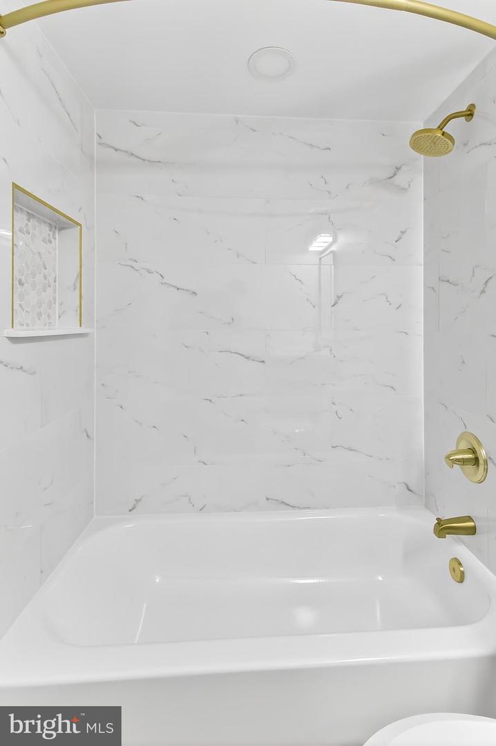 205 YOAKUM PKWY #1511, ALEXANDRIA, Virginia 22304, 3 Bedrooms Bedrooms, ,2 BathroomsBathrooms,Residential,For sale,205 YOAKUM PKWY #1511,VAAX2054828 MLS # VAAX2054828