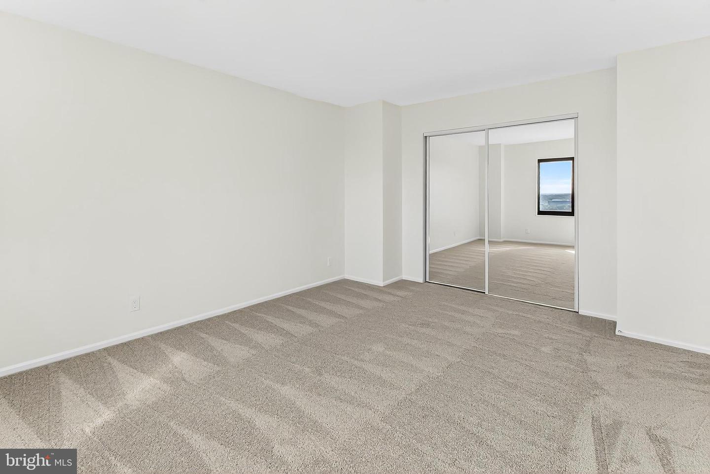 205 YOAKUM PKWY #1511, ALEXANDRIA, Virginia 22304, 3 Bedrooms Bedrooms, ,2 BathroomsBathrooms,Residential,For sale,205 YOAKUM PKWY #1511,VAAX2054828 MLS # VAAX2054828