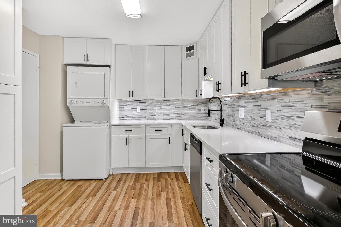 205 YOAKUM PKWY #1511, ALEXANDRIA, Virginia 22304, 3 Bedrooms Bedrooms, ,2 BathroomsBathrooms,Residential,For sale,205 YOAKUM PKWY #1511,VAAX2054828 MLS # VAAX2054828