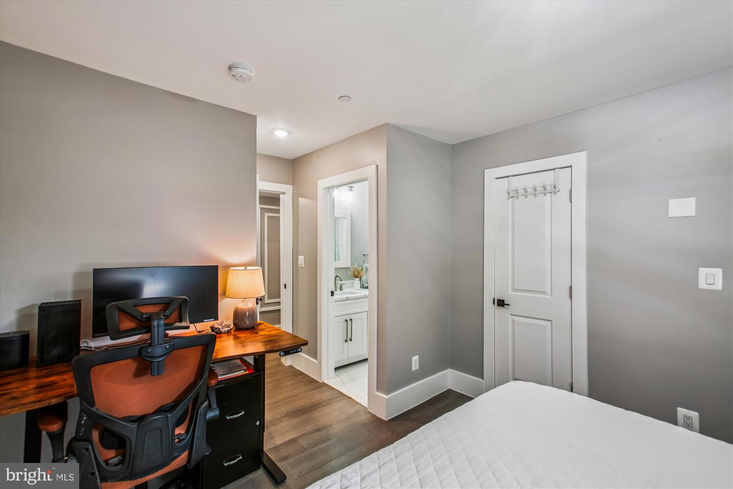 4315 NEW HAMPSHIRE AVE NW #1, WASHINGTON, District Of Columbia 20011, 2 Bedrooms Bedrooms, 6 Rooms Rooms,2 BathroomsBathrooms,Residential,For sale,4315 NEW HAMPSHIRE AVE NW #1,DCDC2249130 MLS # DCDC2249130